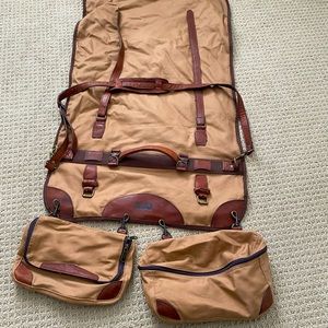 Duluth Trading Co. Garment Bag